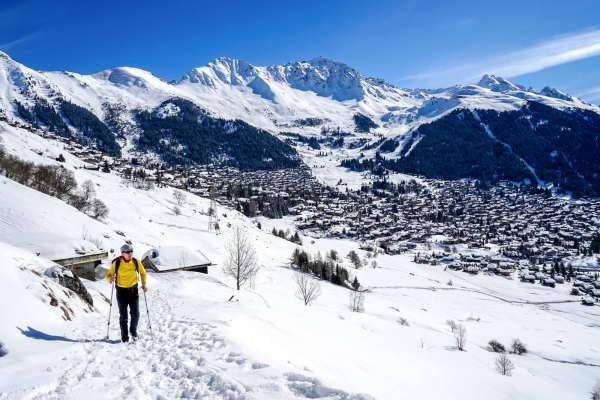 Randonnée hivernale avec vue panoramique