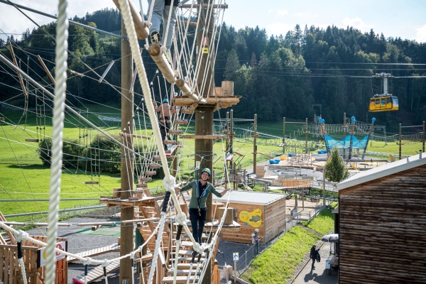 Action mit Zipline-Park und Bobbahn am Kronberg