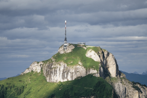 Blumenpracht und Rundsicht im Alpstein