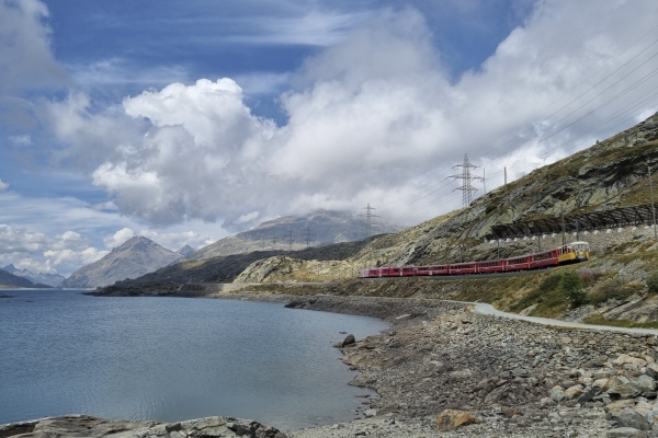 Per l’alpe Grum sul passo del Bernina