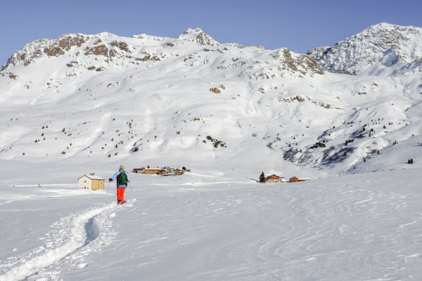 Schneeschuhrunde von Sur über die Alp Flix