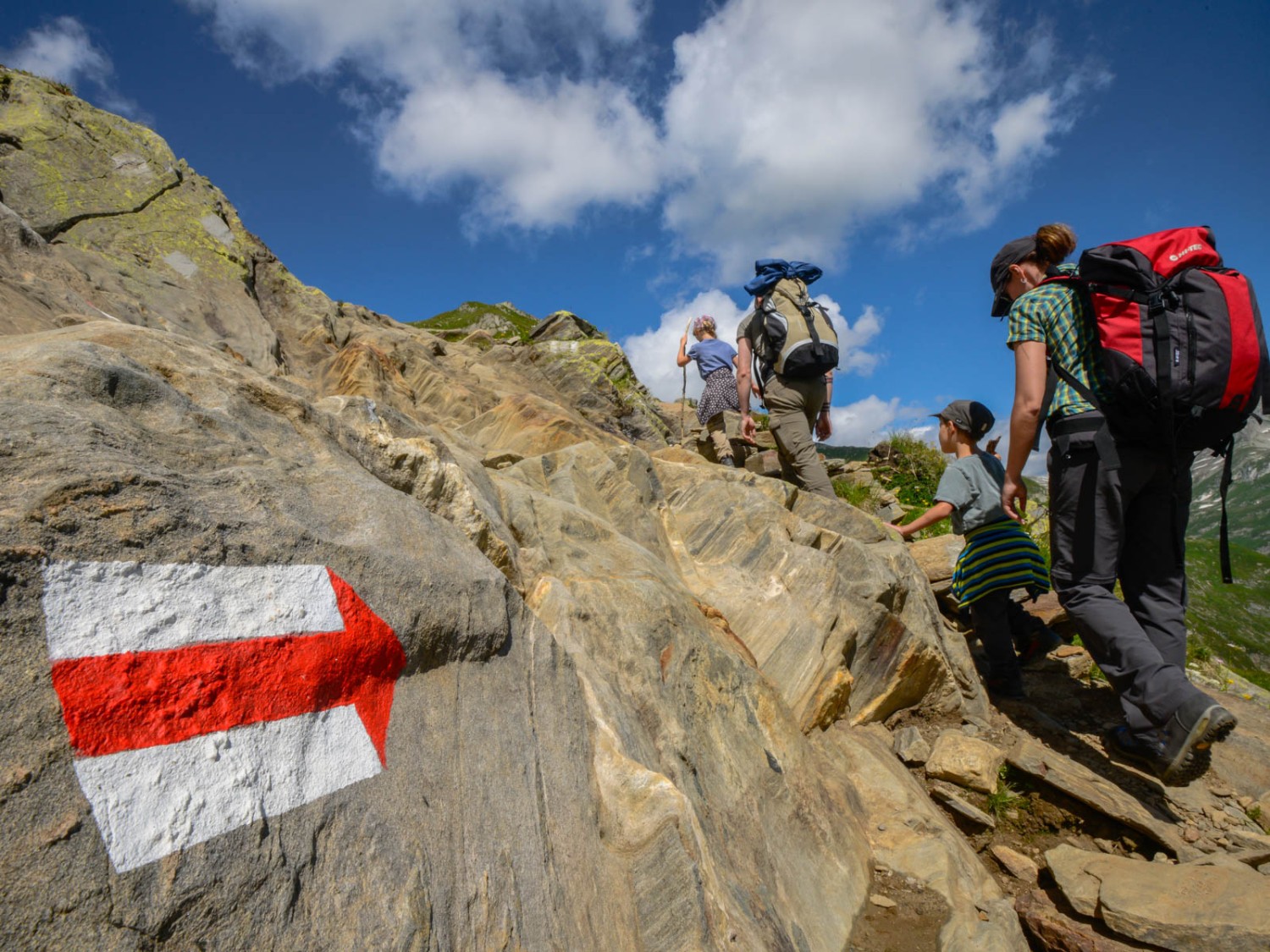 Auf dem ersten Teil der Wanderung sind Familien anzutreffen. Bild: Daniel Fuchs