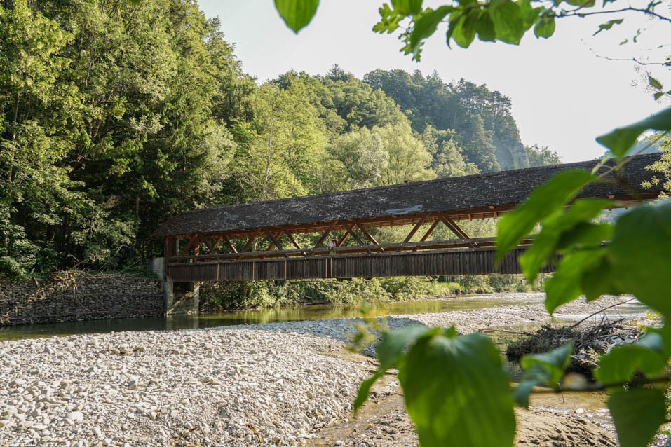 Le pont Harrisstäg permet de franchir facilement la Singine.