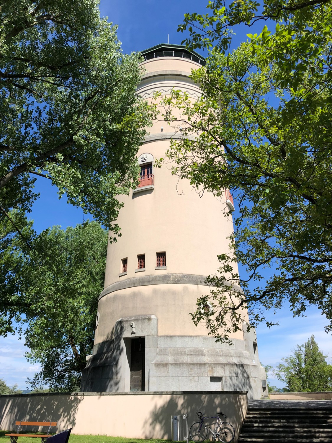 Wasserturm im Bruederholz-Quartier. Bild: Thomas Gloor