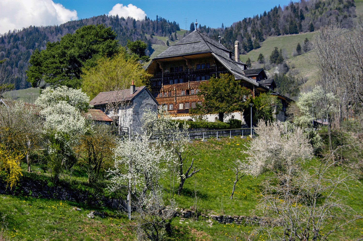 Le majestueux Grand Chalet de Rossinière, une cave à fromages devenue la demeure du peintre Balthus.