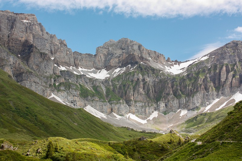 Arène rocheuse à l'alpage de Blackenalp.