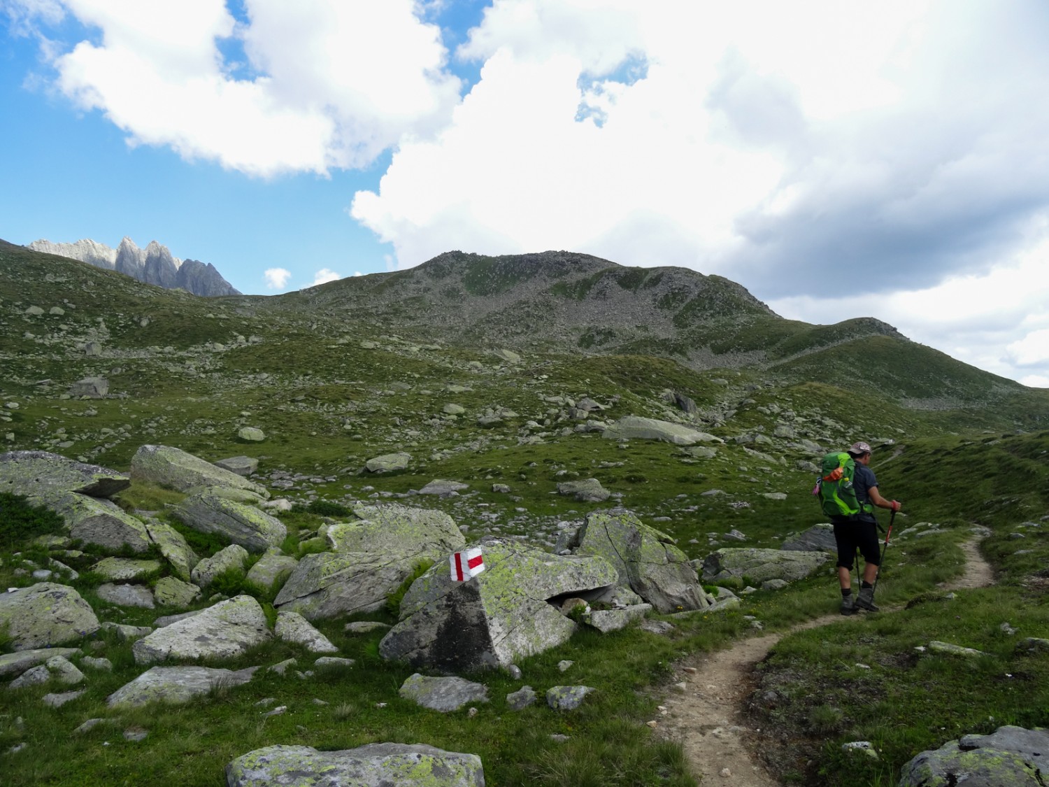 Puis le chemin se fait à nouveau plus plat. Le Lag Crest Ault n’est plus très loin. 