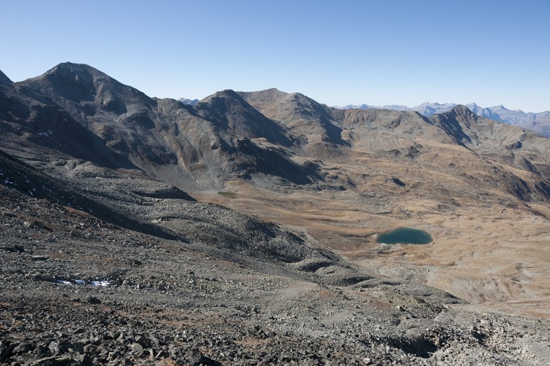 Blick aufs Dreizehntenhorn mit dem Grossen See rechts unten. Bild: Andreas Wipf