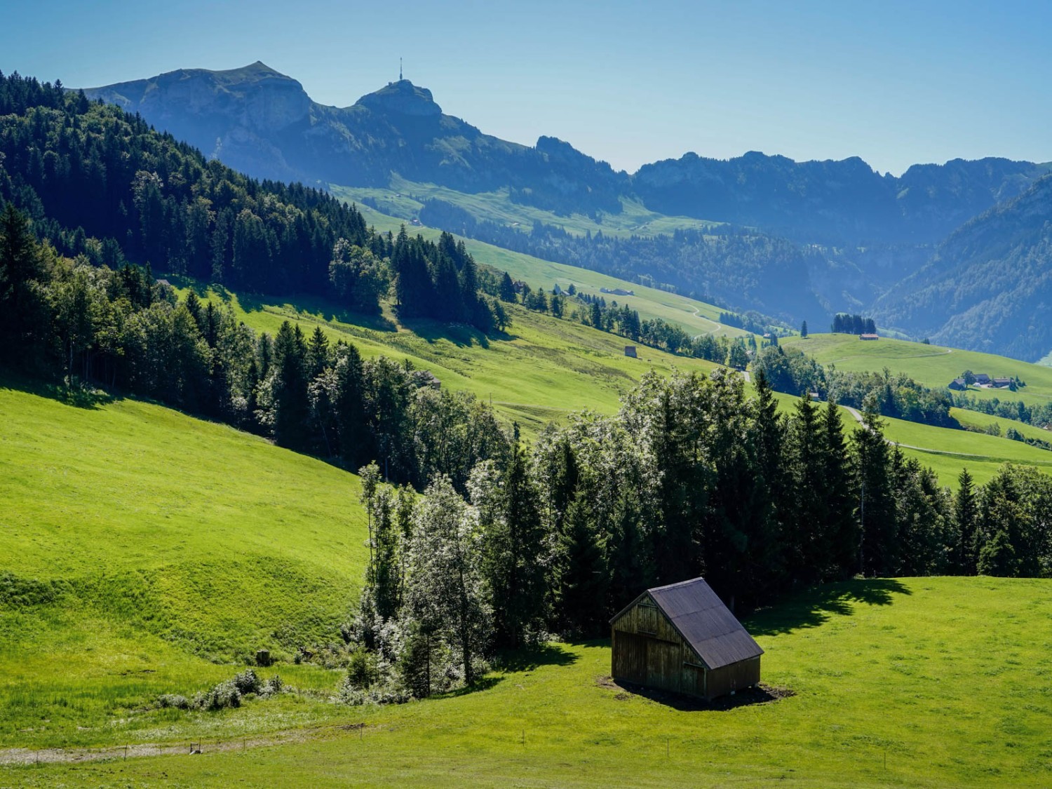 Le Hoher Kasten et son antenne dominent la vue sur la partie supérieure de l’Alpstein. Photo: Fredy Joss