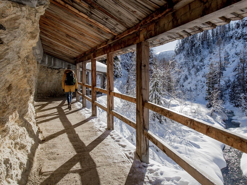 La galerie rustique ne passe pas inaperçue. Photo: Jannik Paul