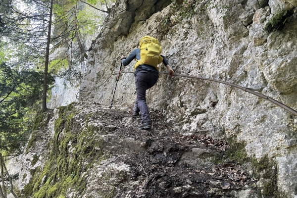 Durch die grüne Schlucht: die Gorges de l’Orbe