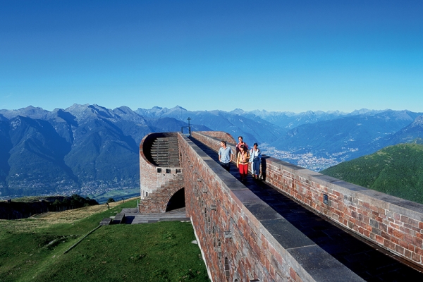 Erlebnisberg hoch über der Magadinoebene