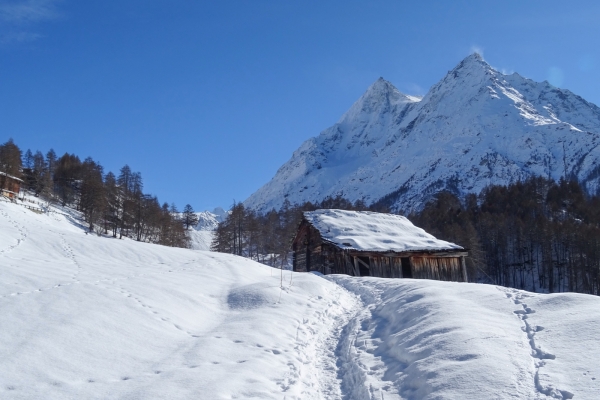 Auf dem Sonnenbalkon im Val d’Hérens