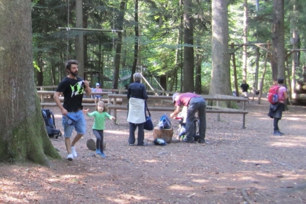 Familienwanderung zum Waldspielplatz Tännligarten