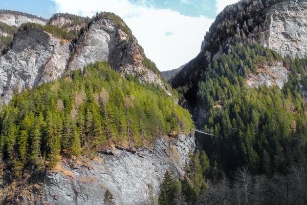 Des traces du passé au-dessus de la Viamala