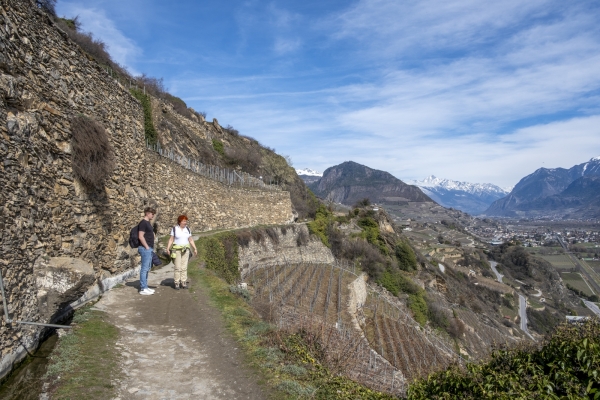 Lungo la Bisse de Clavau nei pressi di Sion