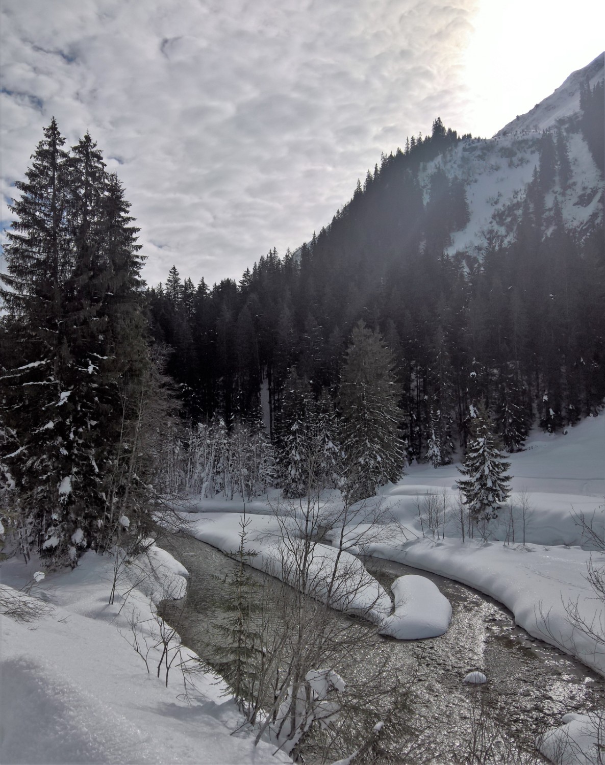 Le paysage y est encore plus hivernal. Photo: Andreas Staeger